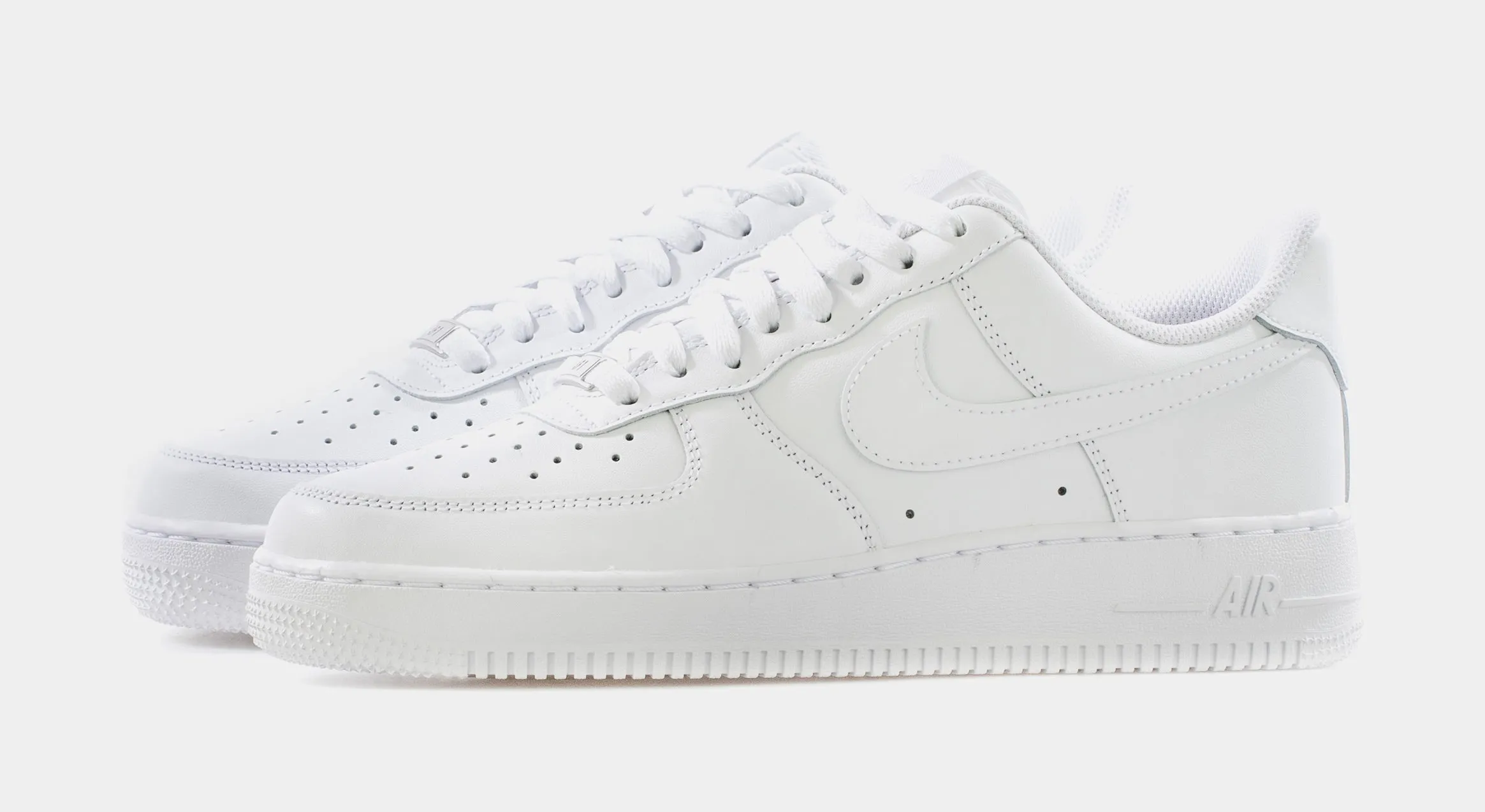 Air Force 1 07 LE Mens Lifestyle Shoe (White)