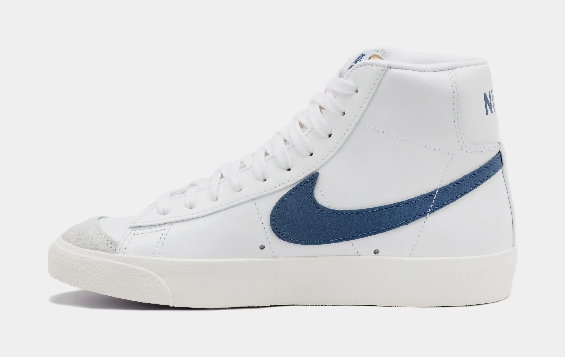 Blazer Mid '77 Womens Lifestyle Shoes (White/Blue)