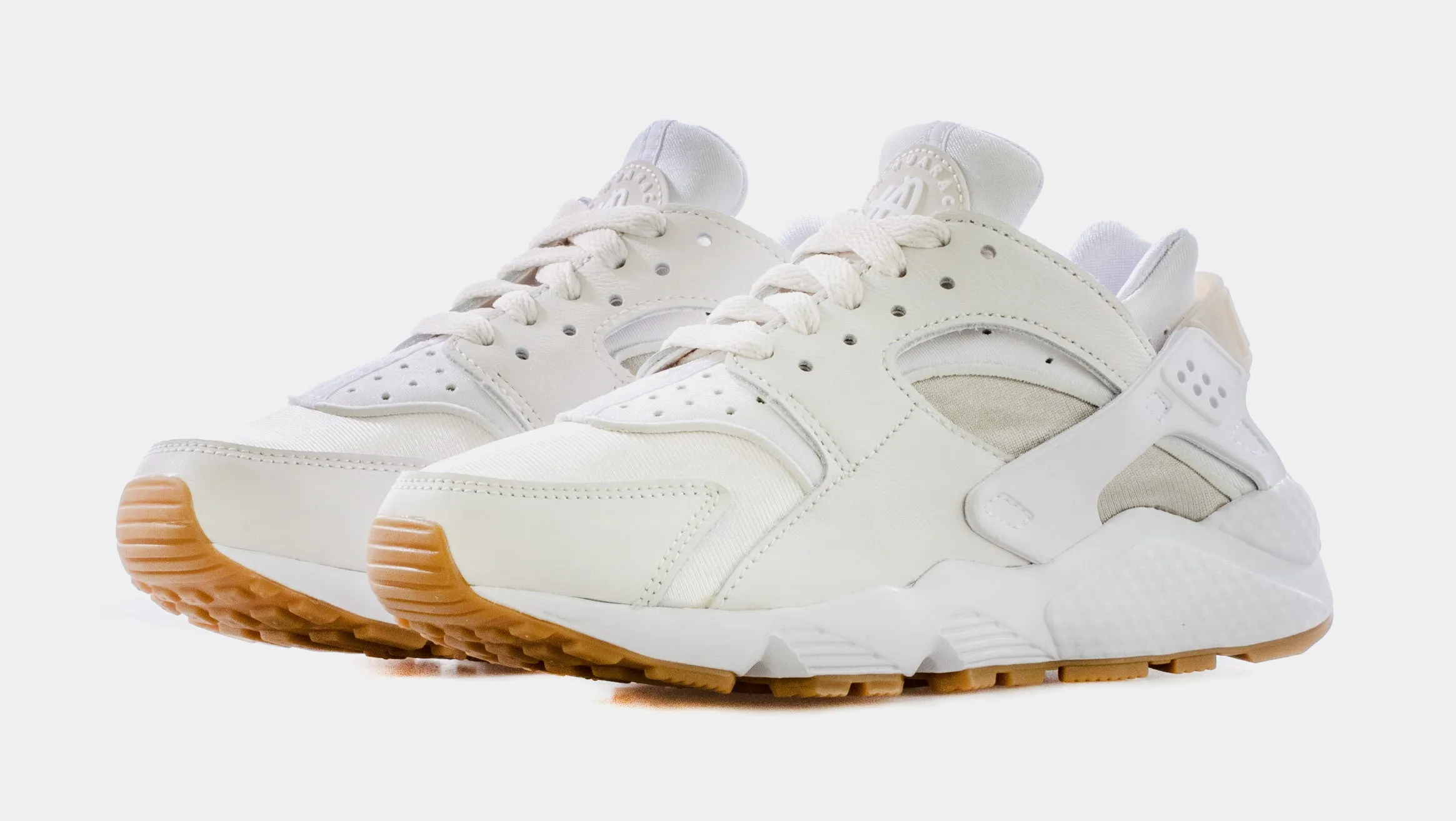 Huarache Phantom Fossil Gum Womens Lifestyle Shoes (Beige)